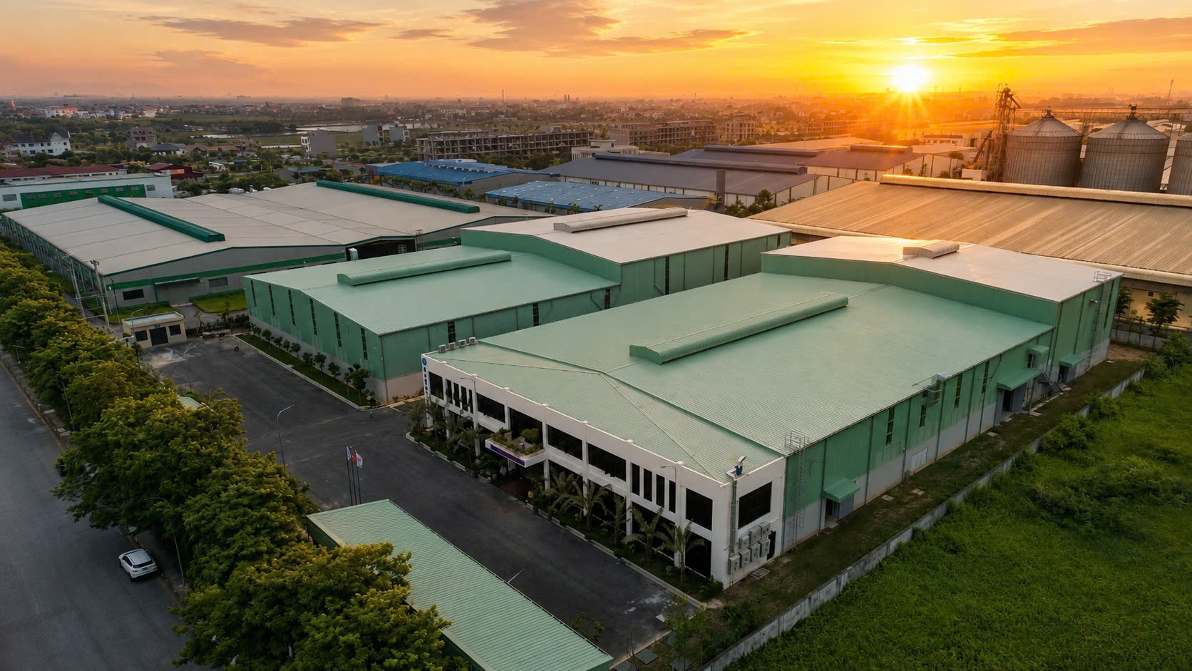 Toàn cảnh nhà máy HANALCO từ trên cao